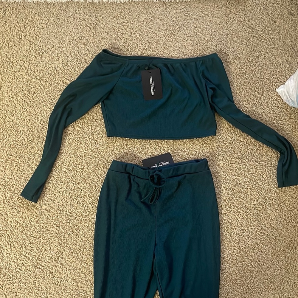 Stretchy 2 piece outfit